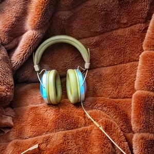 Wired Headphones